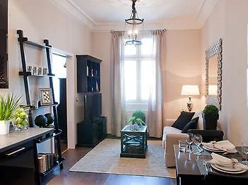 Palacina Berlin 0*,