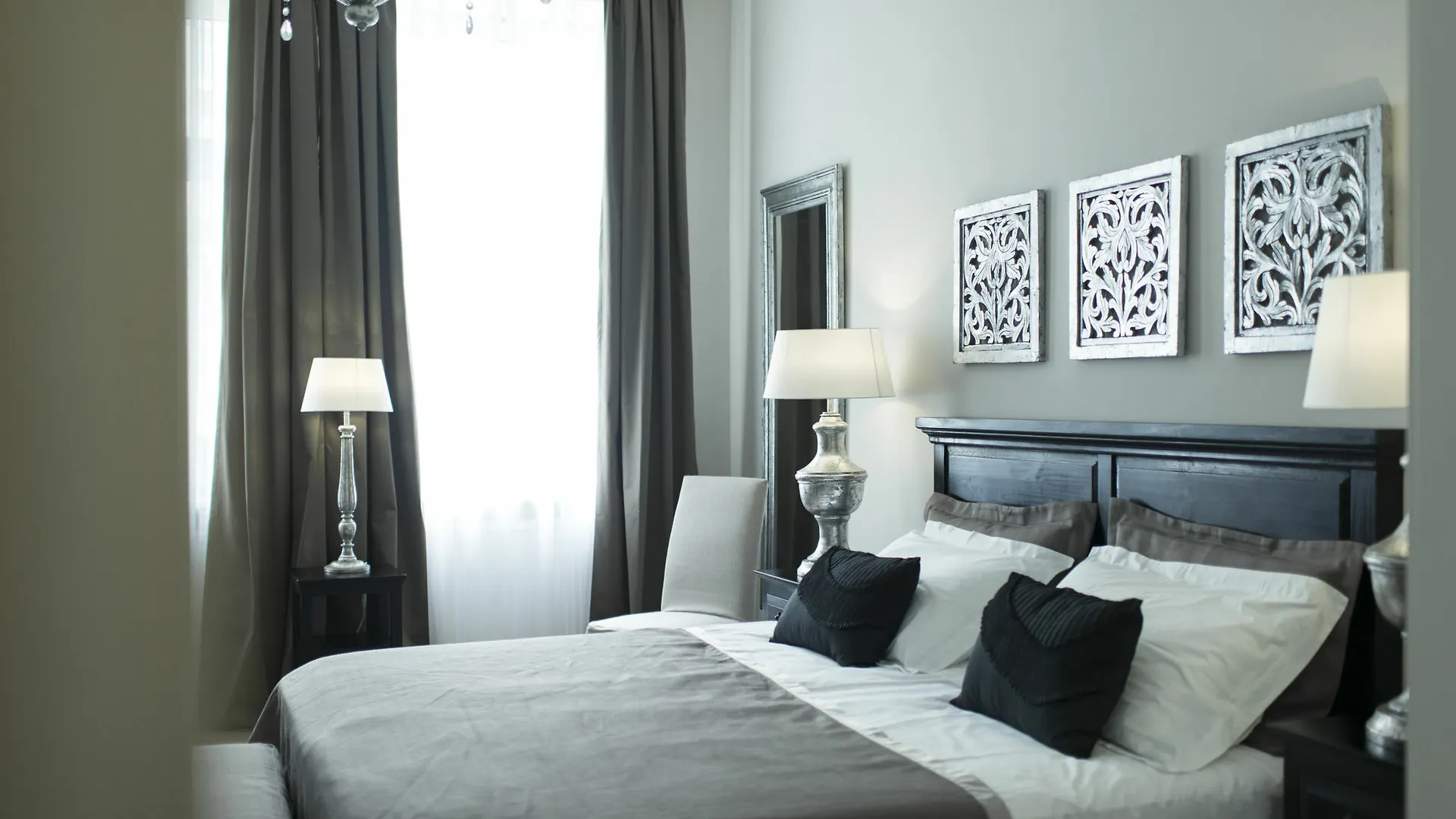 Palacina Berlin 0*,